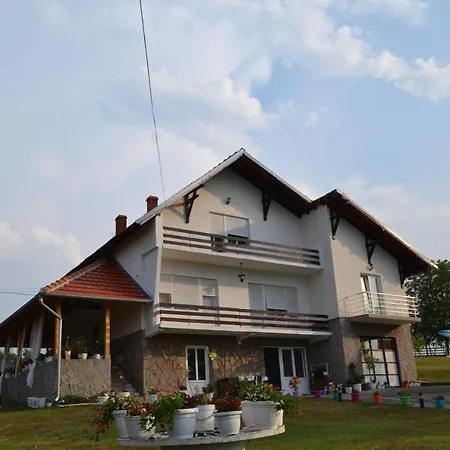 Odmor Na Selu Babajic Апартаменты
